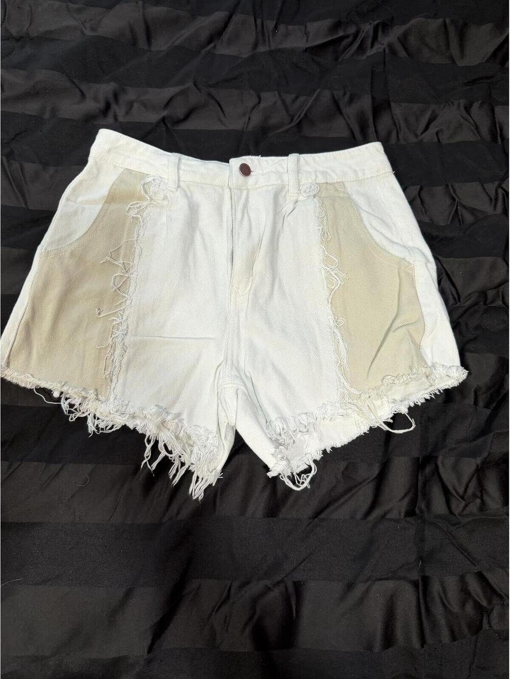White‎ Distressed Denim Shorts with Beige Patch Pockets